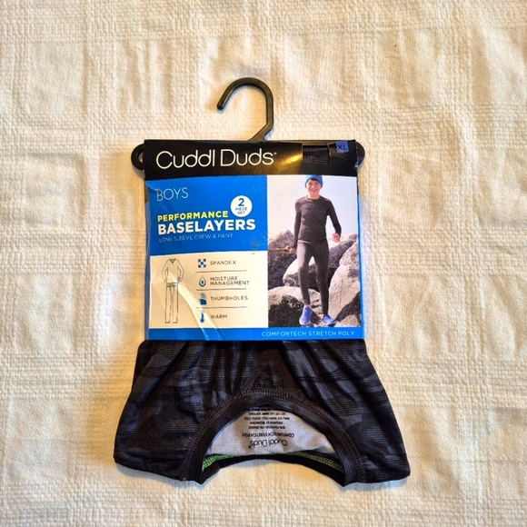 Cuddl Duds boys size XL Performance Base layer, long sleeve crew & pants NWT - Picture 1 of 7